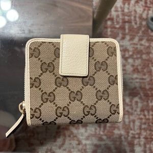 authentic gucci wallet